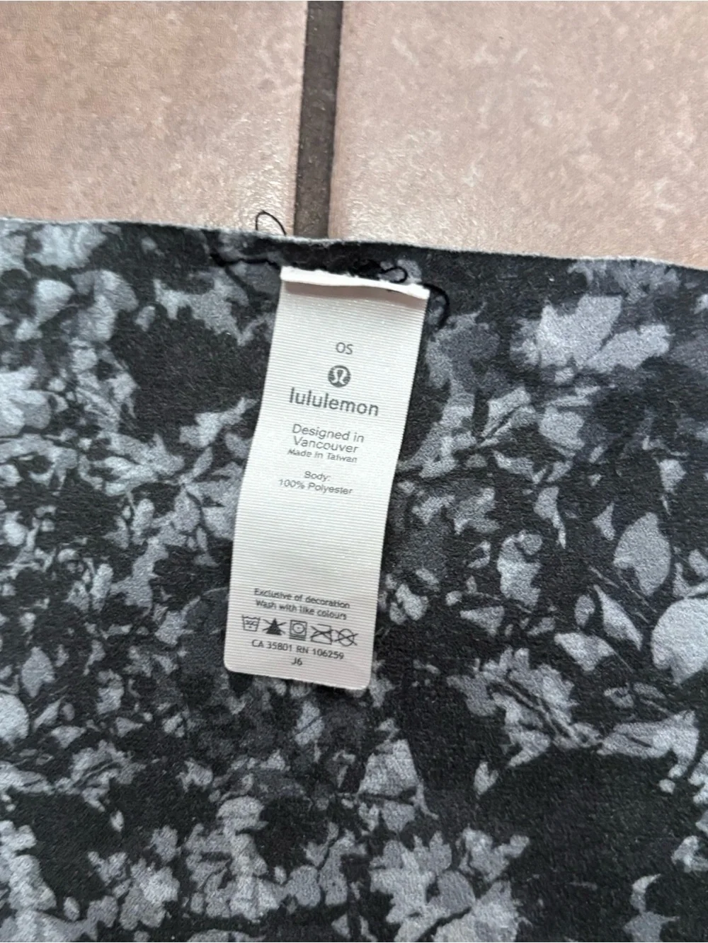 Lululemon The Towel Yoga Mat Towel SubCelsius White Black Floral Microfiber OS
